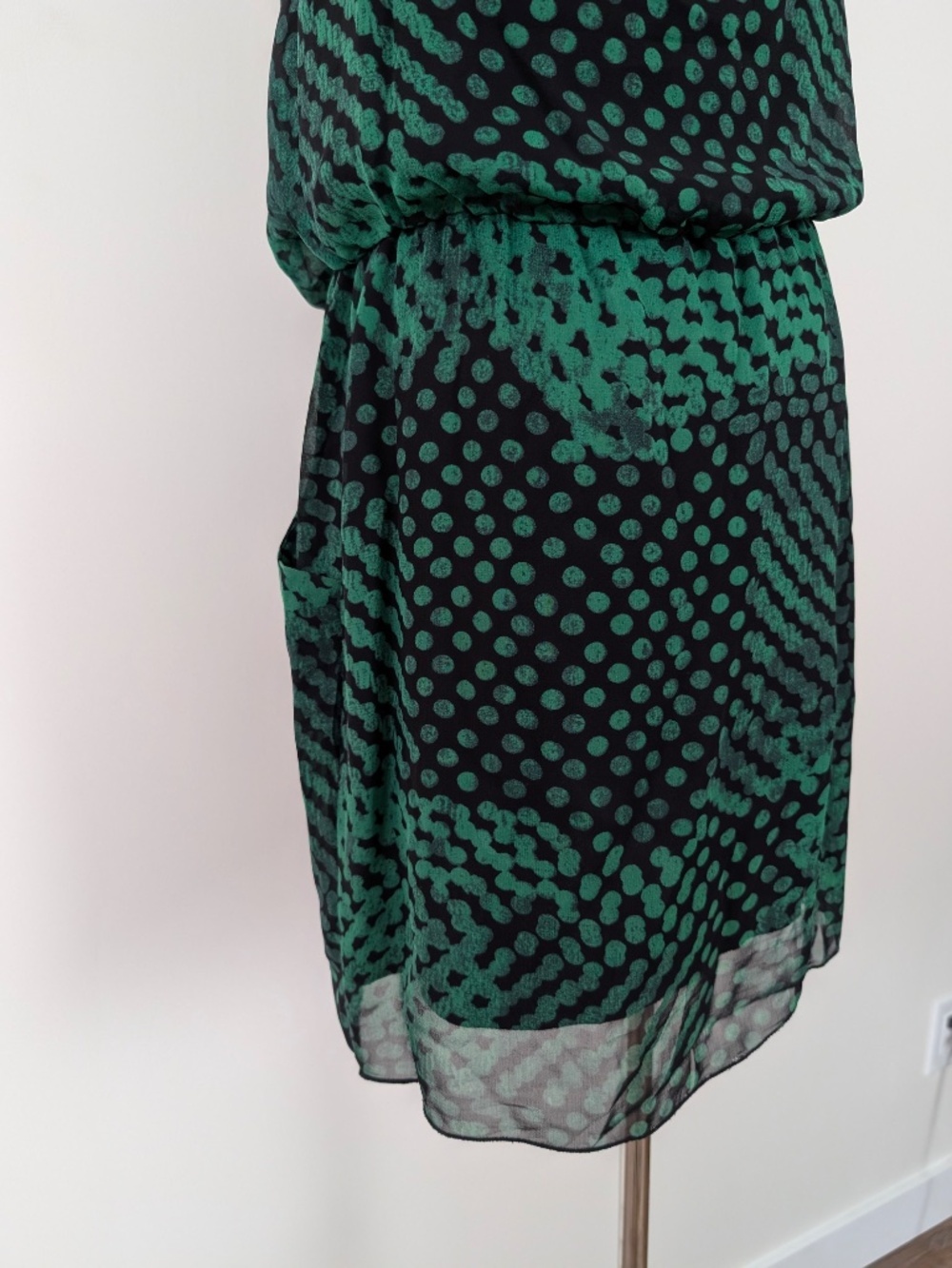 Theory Jaylyn Blurred Green Mini Dress Drop Waist Draped Size 2 - Picture 3 of 13